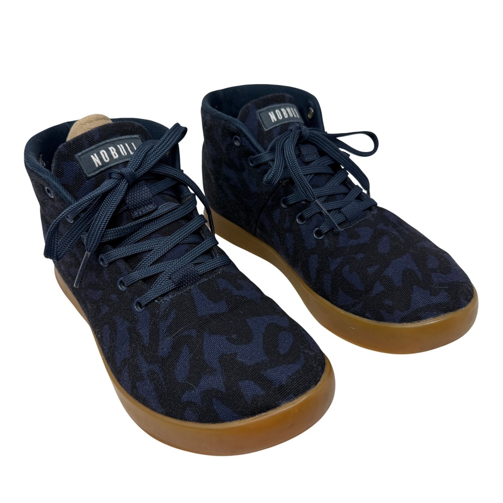 NOBULL Canvas Mid Trainer Mens 7.5 Womens 9 Navy Camo Excellent Gum Sole Sneaker